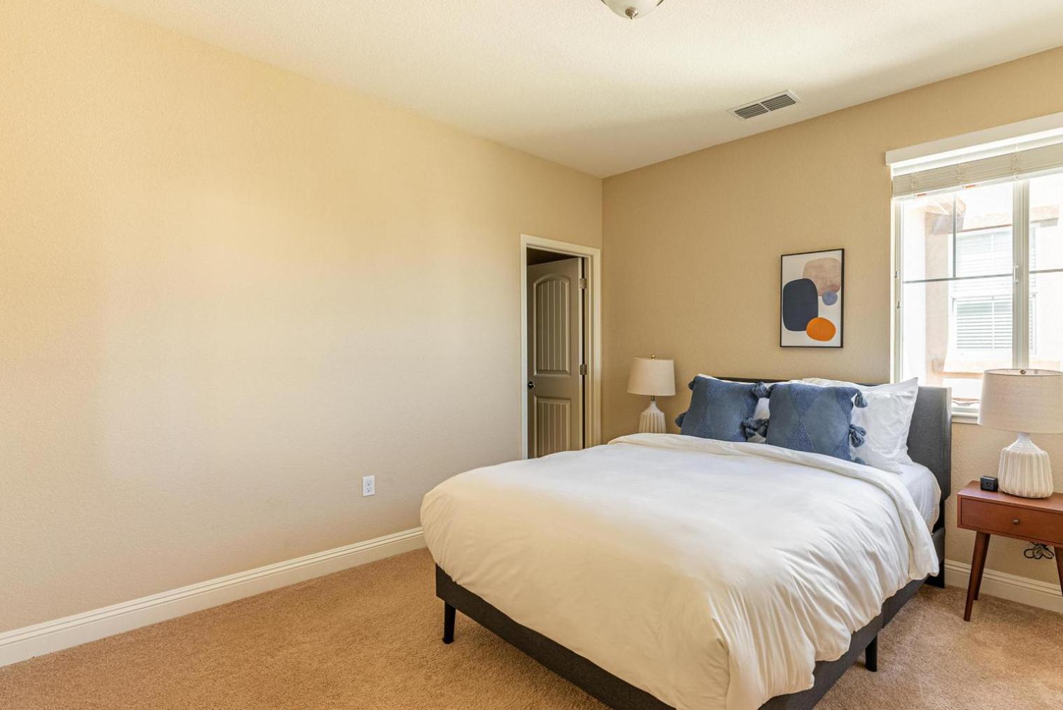 5br W Backyard Groceries Playground Sfo-1565 *