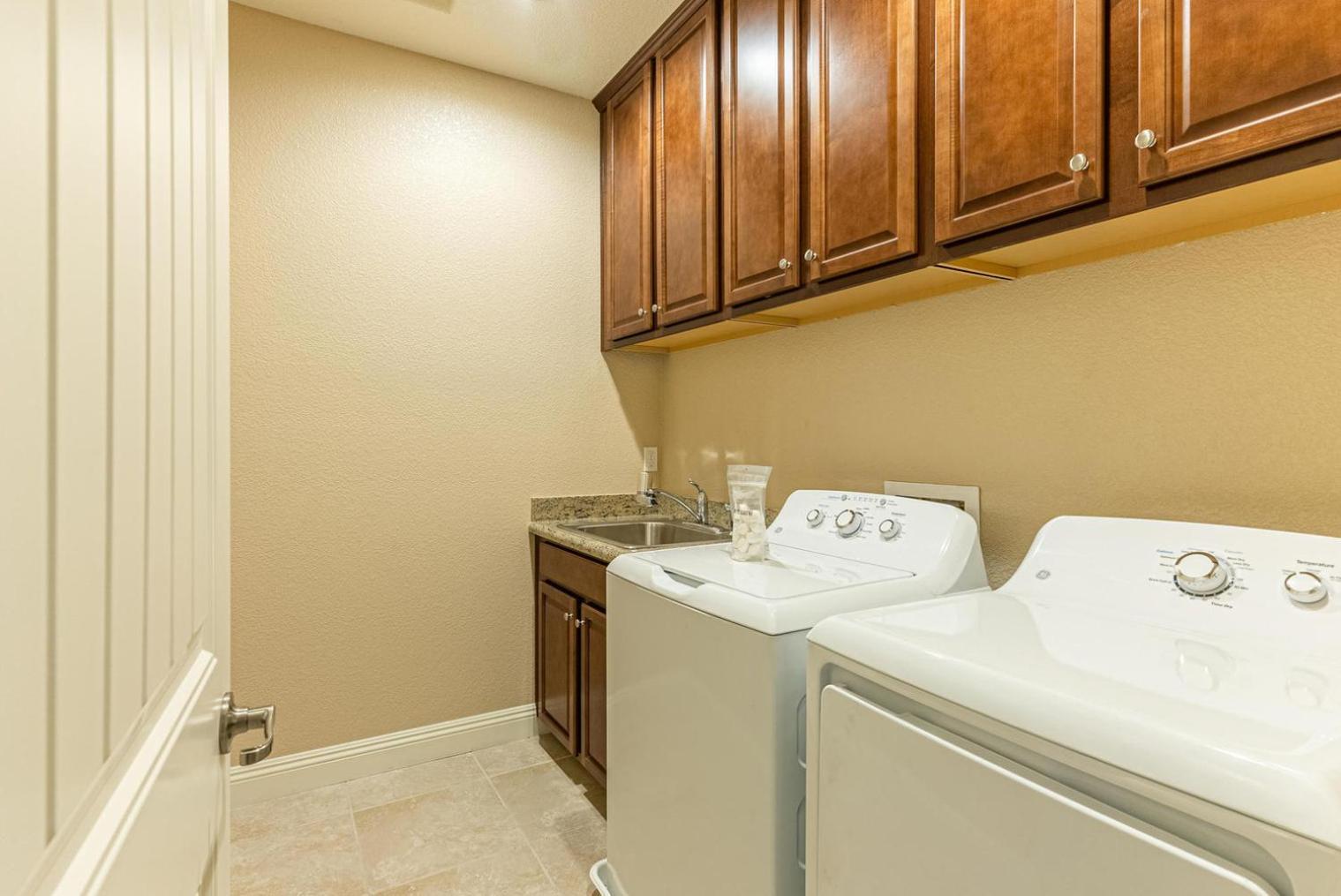 5br W Backyard Groceries Playground Sfo-1565 * Dublin